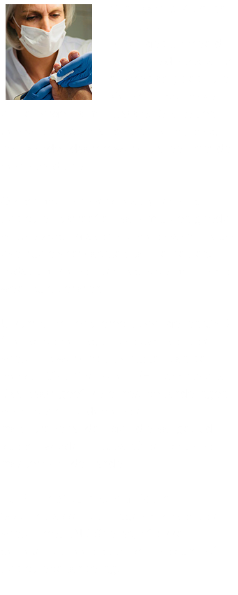 ﷯Mijn naam is Gemma Huijnen. Ik ben gediplomeerd schoonheidsspecialiste en (medisch) pedicure. Mensen mooi maken en verzorgen is mijn passie. Kwaliteit en persoonlijke aandacht staan bij mij hoog in het vaandel, daarom werk ik alleen met de beste producten. Op het moment werk ik als (medisch) pedicure. Ik streef ernaar om u een goede voetverzorging aan te bieden waarbij ik uw eventuele voetklachten kan verhelpen, zodat u met een heerlijk gevoel mijn salon weer kunt verlaten. U kunt bij mij ook terecht voor gel en CND Shellac op de nagels van uw handen en voeten. Ik werk met producten van de merken CND Shellac en HFL Laboratories. Daarnaast geef ik wellnessbehandelingen voor voet en onderbeen en manicurebehandelingen die aangevuld kunnen worden met paraffine, scrub en masker voor de handen. PURE Pedicure & Manicure Voor het lakken van nagels op handen en voeten met CND Shellac, of lekker genieten van een heerlijke manicure- of pedicurebehandeling. 